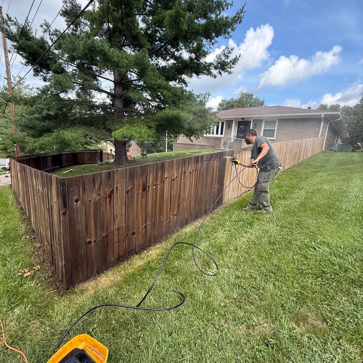 Fence restoration and staining in Louisville